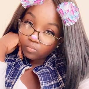 Meet your Posher, Tisha